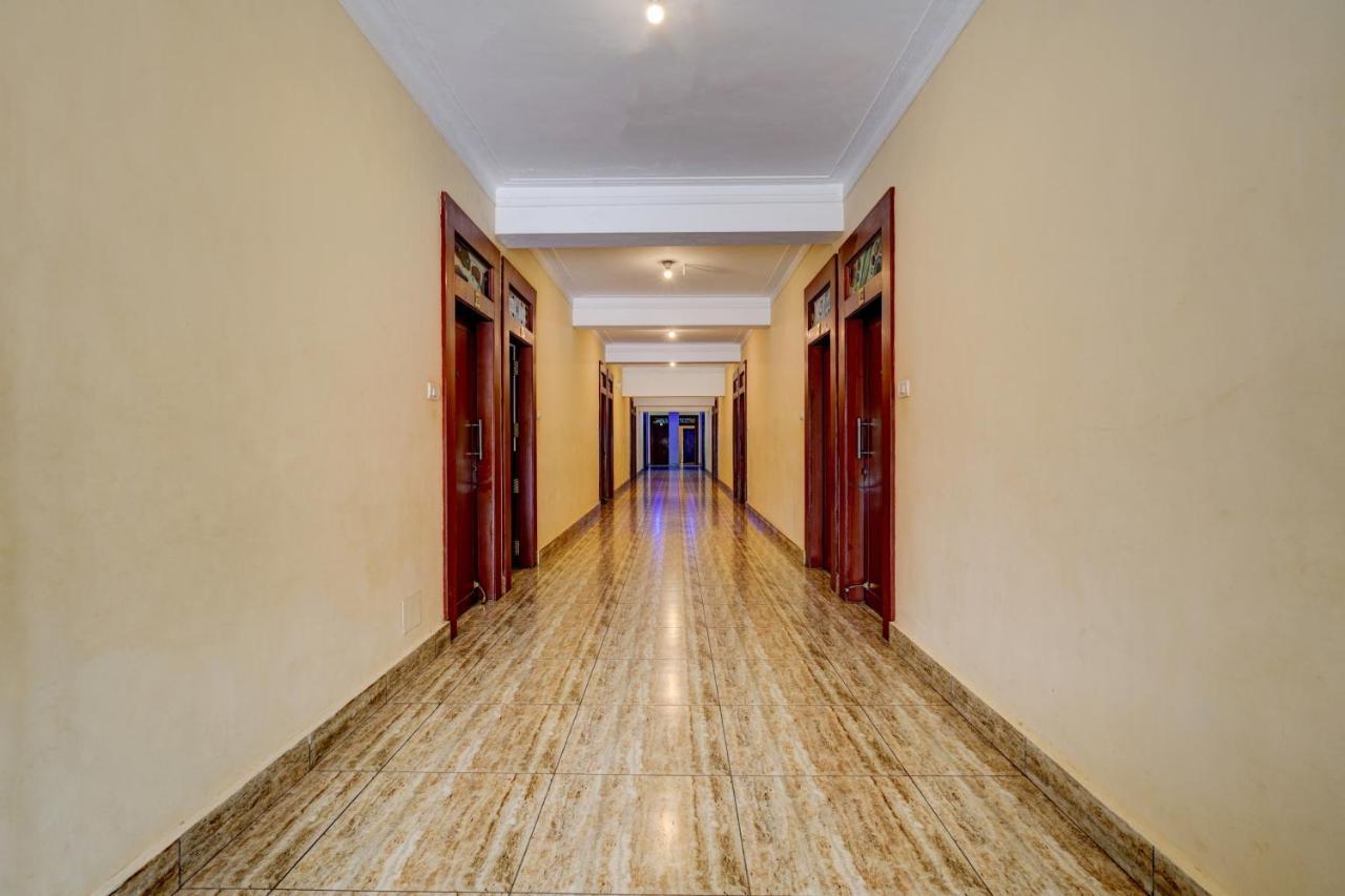 Oyo Flagship Hotel Kvc Holiday Inn Maisur Dış mekan fotoğraf