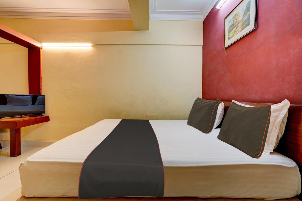 Oyo Flagship Hotel Kvc Holiday Inn Maisur Dış mekan fotoğraf